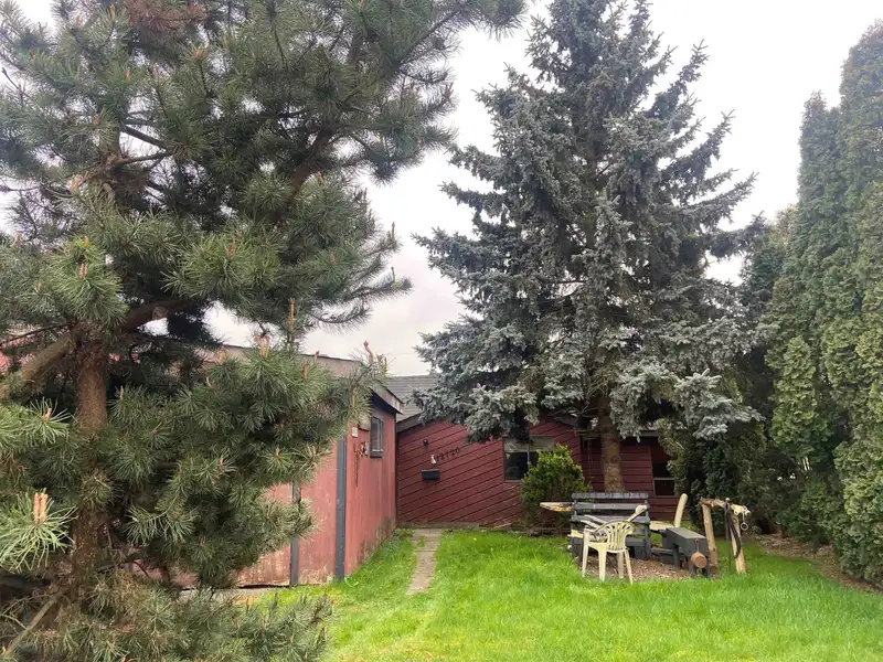 12720 114B AVENUE - photo 1 of 5