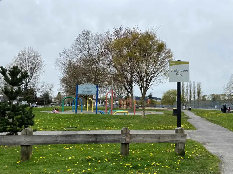 12720 114B AVENUE - photo 2 of 5