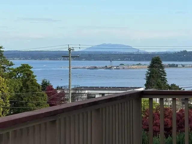 1243 PARKER STREET - photo 3 of 40