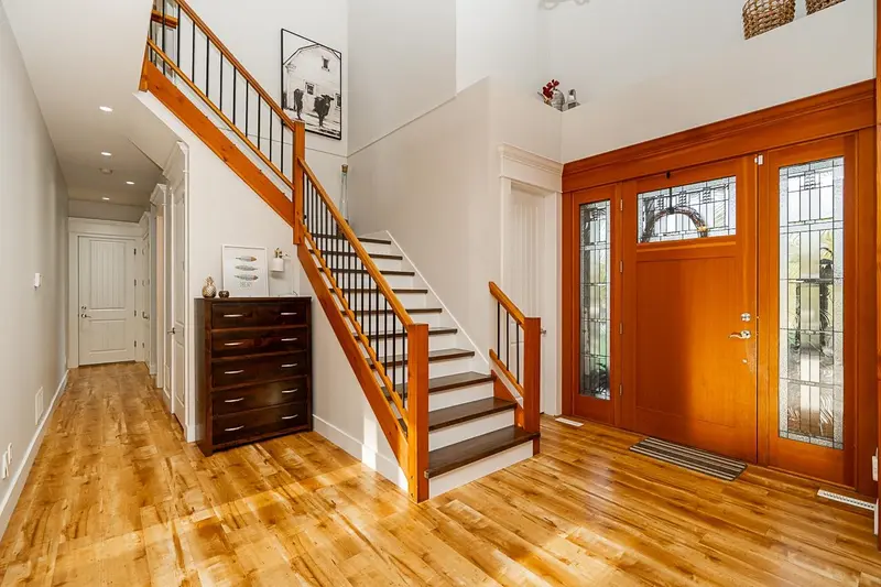 601 200 STREET - photo 2 of 25