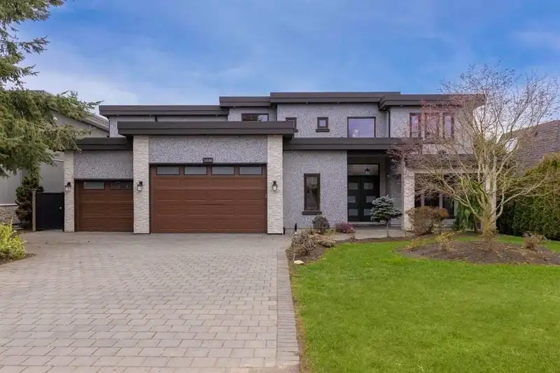 14430 MANN PARK CRESCENT - photo 2 of 30