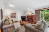 16168 11B AVENUE - thumbnail 16