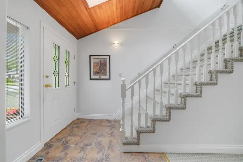 16168 11B AVENUE - photo 3 of 40
