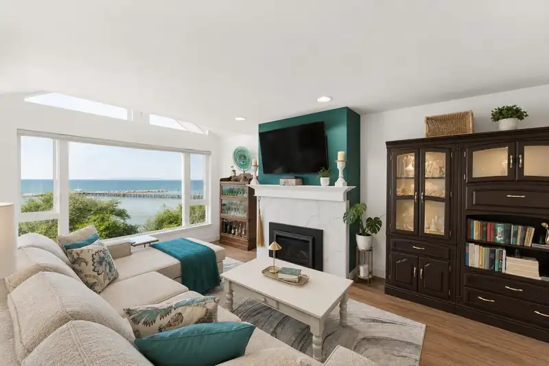 202 15165 MARINE DRIVE - photo 3 of 39