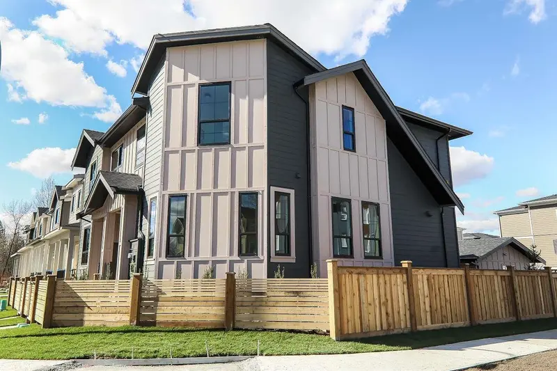 20687 76 AVENUE - photo 1 of 25