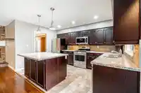 953 165 STREET - thumbnail 11