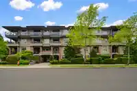 203 15357 17A AVENUE - thumbnail 2