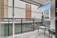 205 1160 OXFORD STREET - thumbnail 18