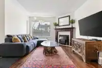 102 1424 MARTIN STREET - thumbnail 2