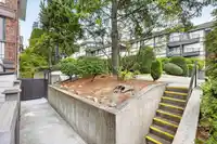 102 1424 MARTIN STREET - thumbnail 24