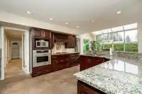 1637 138B STREET - thumbnail 9