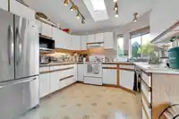1127 161A STREET - thumbnail 5