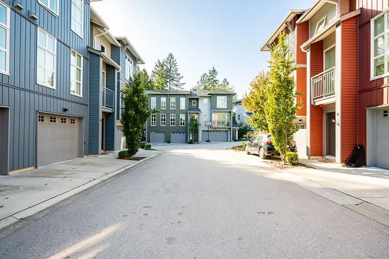 67 24076 112 AVENUE - photo 3 of 25