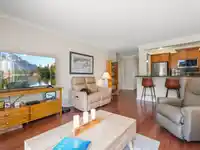 104 1319 MARTIN STREET - thumbnail 11