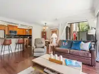 104 1319 MARTIN STREET - thumbnail 13