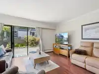 104 1319 MARTIN STREET - thumbnail 15