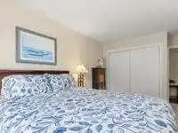 104 1319 MARTIN STREET - thumbnail 17