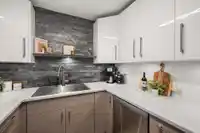 309 15809 MARINE DRIVE - thumbnail 12