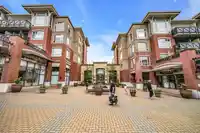 111 2970 KING GEORGE BOULEVARD - thumbnail 2