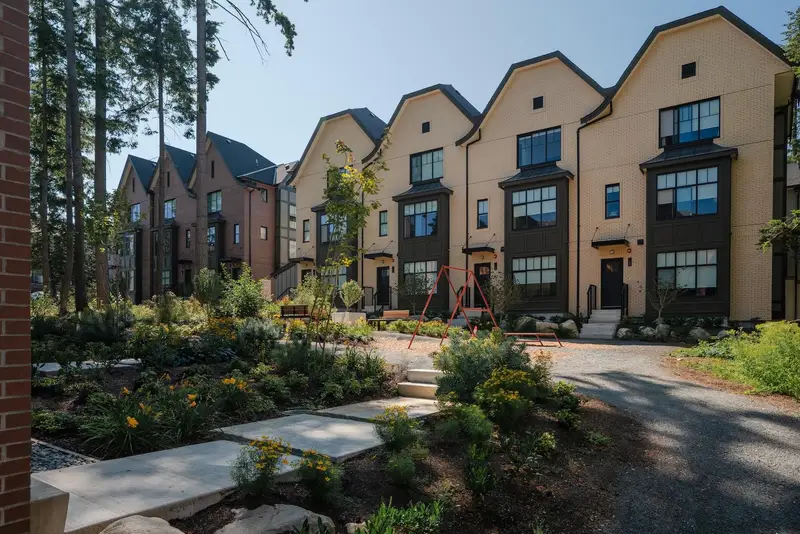 114 2350 165 STREET - photo 1 of 15