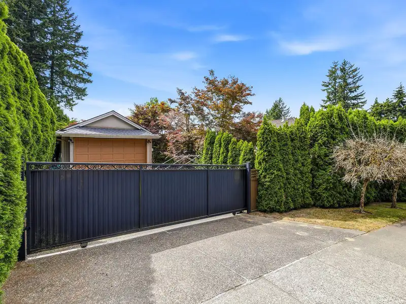 14096 28A AVENUE - photo 2 of 4