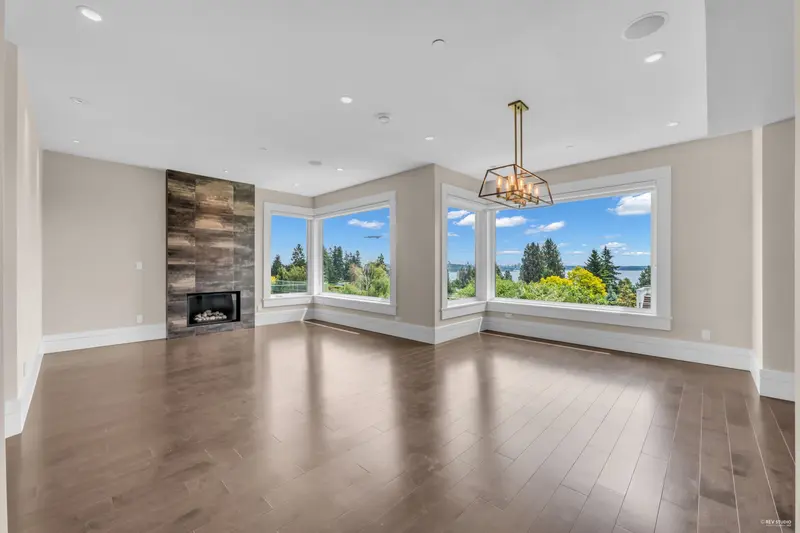 2548 MATHERS AVENUE - photo 4 of 25