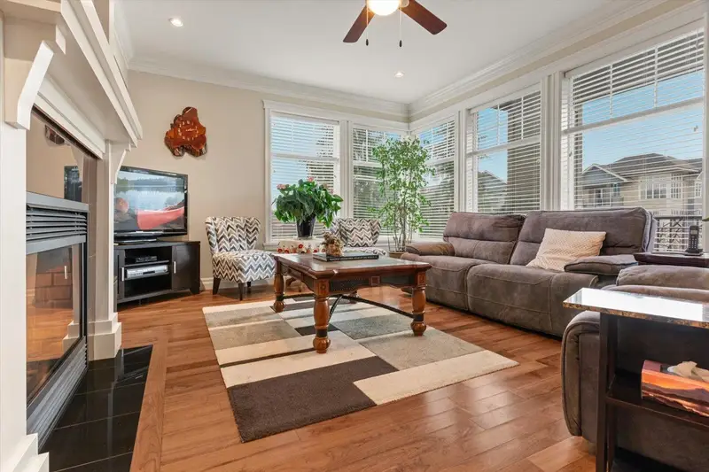 301A 45595 TAMIHI WAY - photo 3 of 25