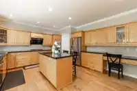 2065 132A STREET - thumbnail 13