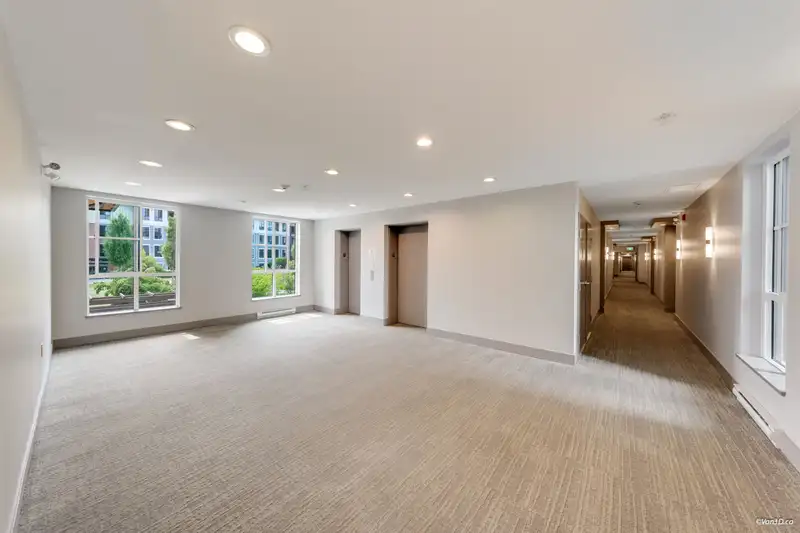 230 15138 34TH AVENUE - photo 4 of 33
