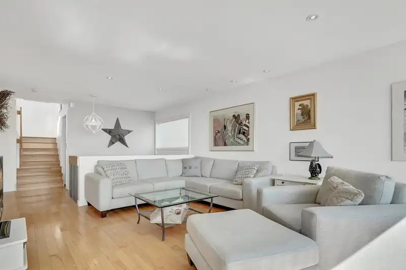 14937 BUENA VISTA AVENUE - photo 4 of 40