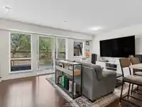 215 15735 CROYDON DRIVE - thumbnail 2