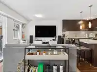 215 15735 CROYDON DRIVE - thumbnail 11