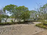 215 15735 CROYDON DRIVE - thumbnail 23