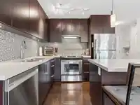 215 15735 CROYDON DRIVE - thumbnail 9