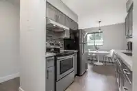 218 1442 BLACKWOOD STREET - thumbnail 10