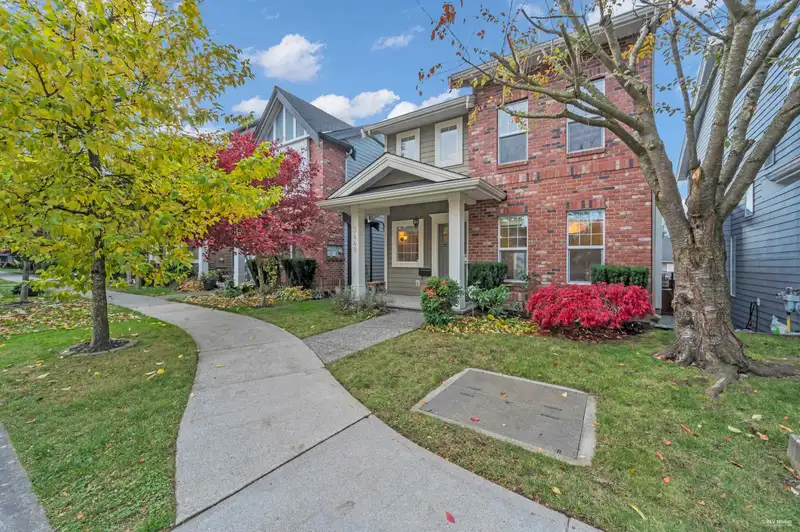 3449 148A STREET - photo 1 of 3