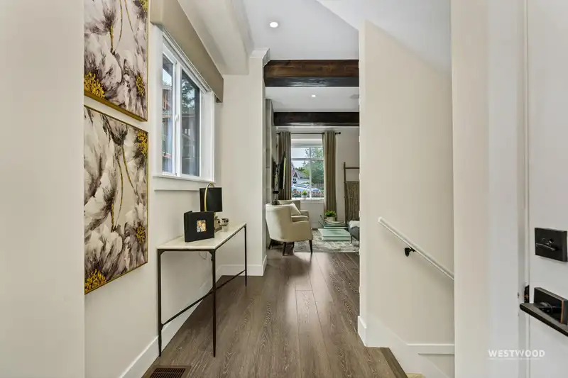 18 1454 162B STREET - photo 4 of 40