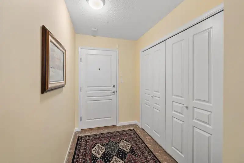 401 15466 NORTH BLUFF ROAD - photo 3 of 32