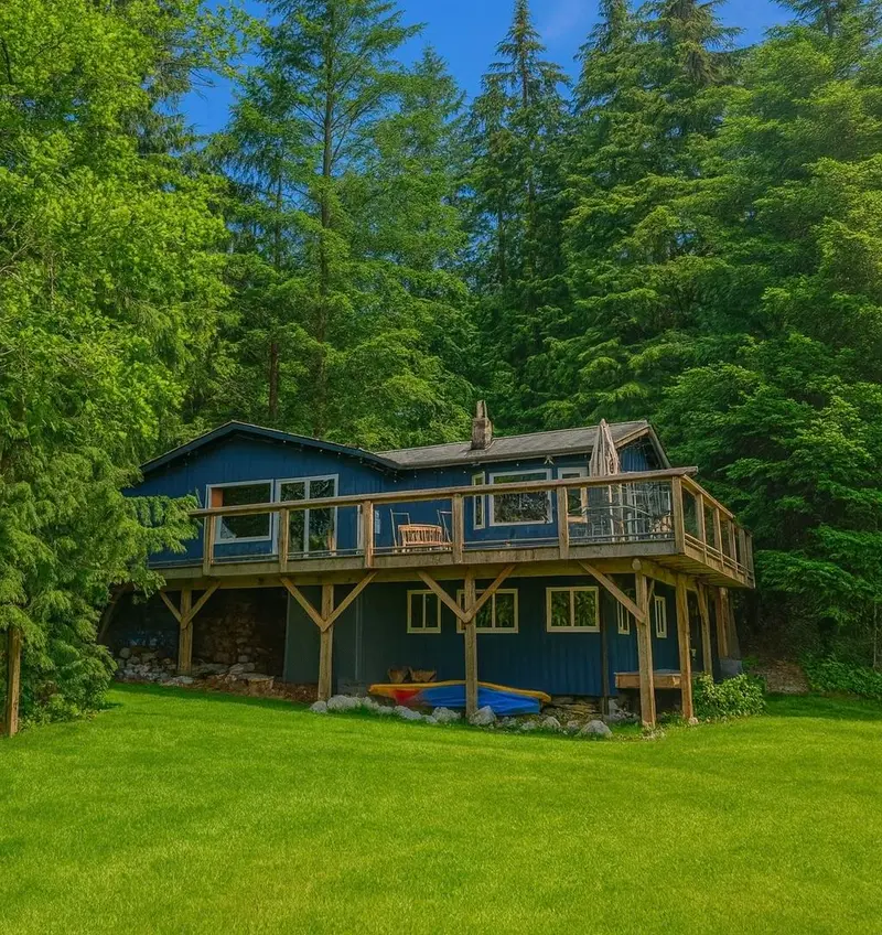 22 BRIGHTON BEACH - photo 2 of 25