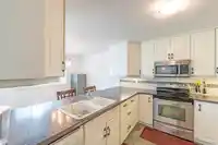 110 13959 16 AVENUE - thumbnail 3