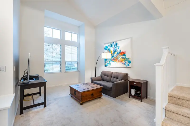 30 HAWTHORN DRIVE - photo 3 of 25