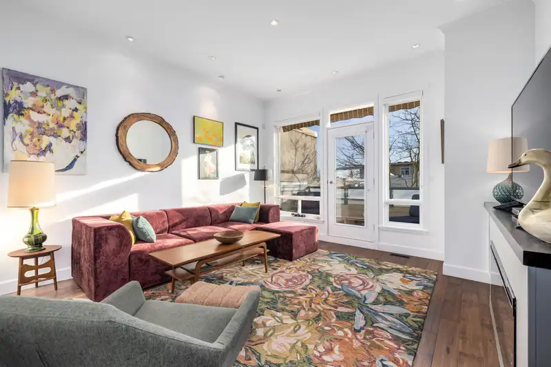 3 15161 PROSPECT AVENUE - photo 3 of 38