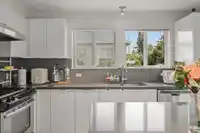 202 3323 151 STREET - thumbnail 5