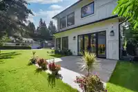 1535 128 STREET - thumbnail 4