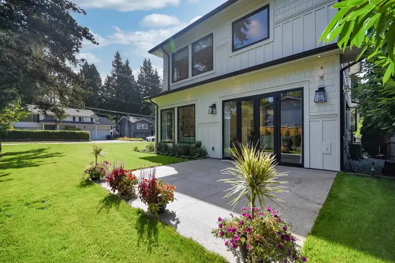 1535 128 STREET - photo 4 of 40