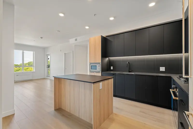 603 2450 GARDEN DRIVE - photo 2 of 23