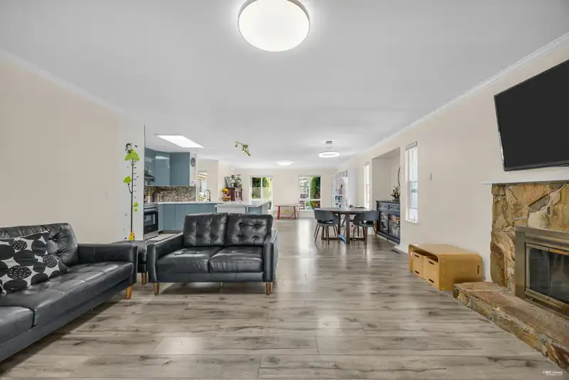 1117 161 STREET - photo 2 of 25