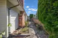 1117 161 STREET - thumbnail 22