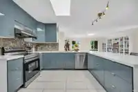1117 161 STREET - thumbnail 8