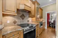 3918 156B STREET - thumbnail 9